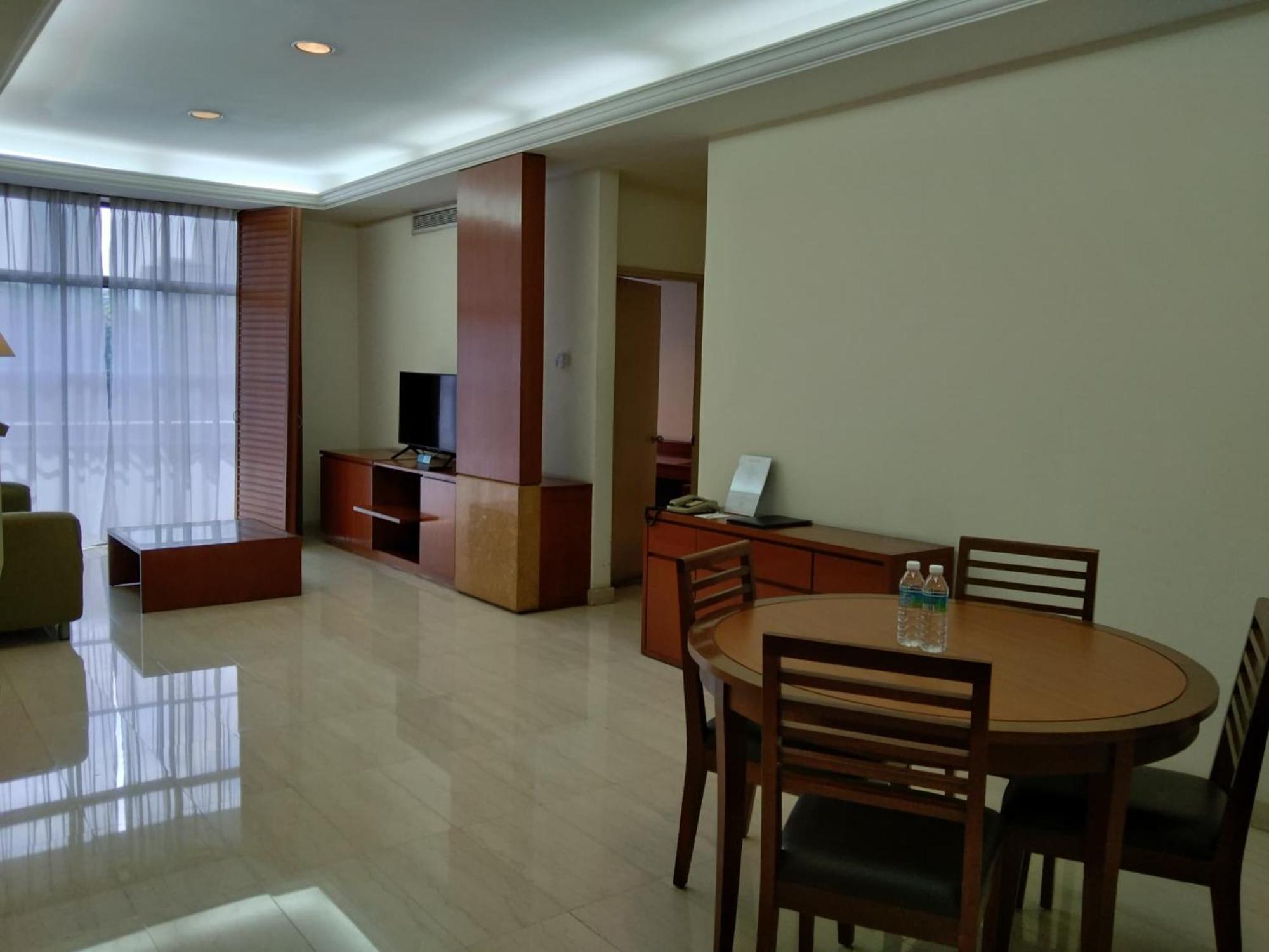 The Maple Suite — Photos 1